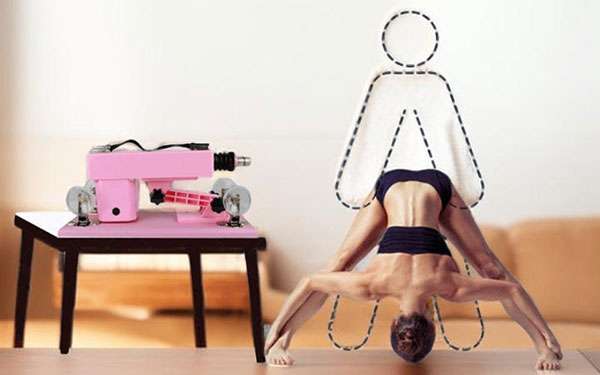 Quan hệ kiểu chổng mông cúi đầu bằng máy Machine